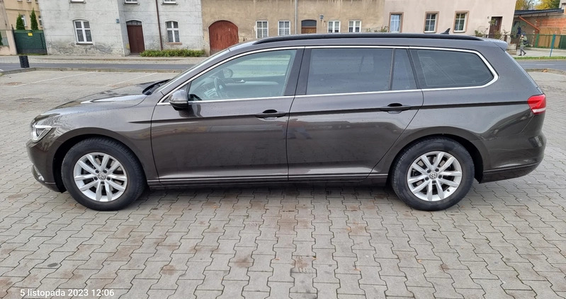 Volkswagen Passat cena 67000 przebieg: 123200, rok produkcji 2016 z Sulmierzyce małe 191
